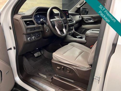 White Frost Tricoat 2023 GMC Yukon XL SLT