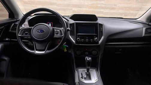 Crystal White Pearl 2019 Subaru Crosstrek 2.0i Premium