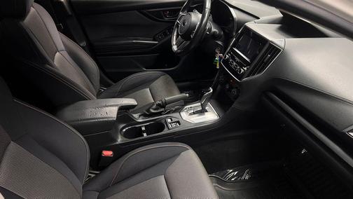 Crystal White Pearl 2019 Subaru Crosstrek 2.0i Premium