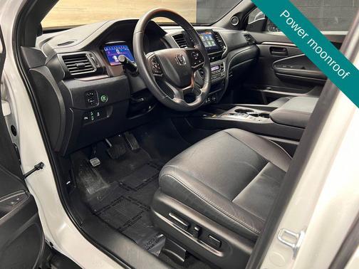 Platinum White Pearl 2024 Honda Passport AWD EX-L