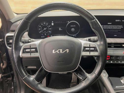 Ebony Black 2023 Kia Telluride SX