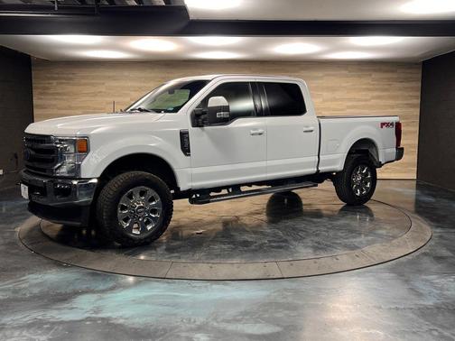 Oxford White 2020 Ford F-250 Lariat