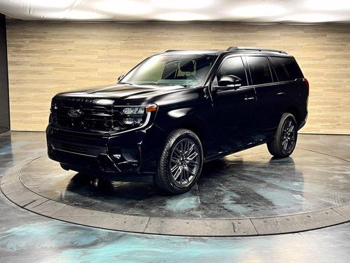 Agate Black Metallic 2025 Ford Expedition Platinum
