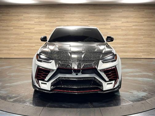 White 2019 Lamborghini Urus Base