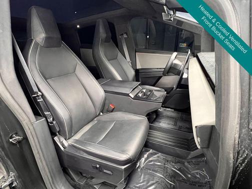 Stainless Steel 2024 Tesla Cybertruck Cyberbeast