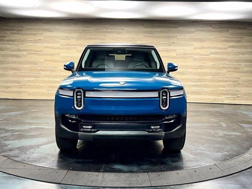 Rivian Blue 2023 Rivian R1S Adventure