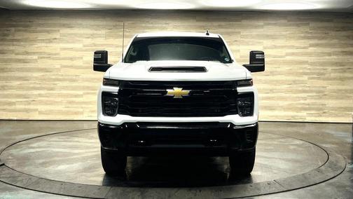 Summit White 2024 Chevrolet Silverado 2500 Custom