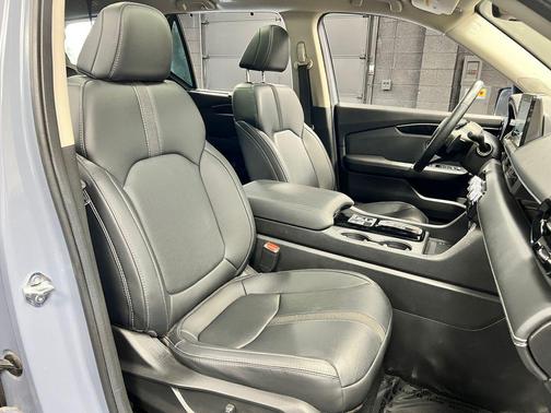Gray 2025 Honda Pilot Touring 8-Passenger