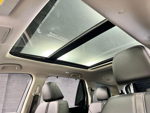 Gray 2025 Honda Pilot Touring 8-Passenger