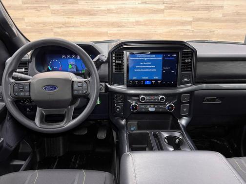 Oxford White 2025 Ford F-150 XLT