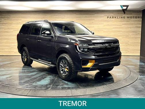 Dark Matter Gray Metallic 2025 Ford Expedition Tremor