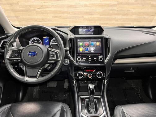 Crystal White Pearl 2022 Subaru Forester Limited