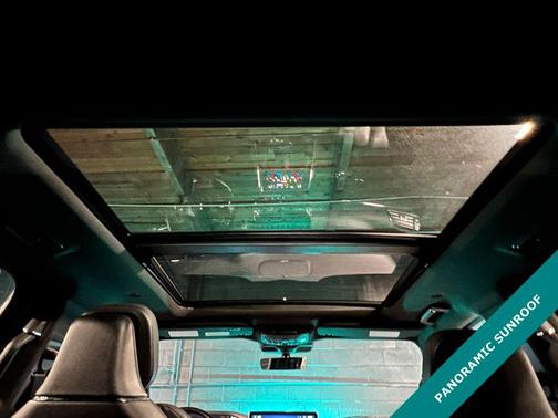 Silver Radiance Metallic Clearcoat 2023 Lincoln Navigator Reserve