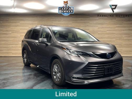 Predawn Gray Mica 2022 Toyota Sienna Limited