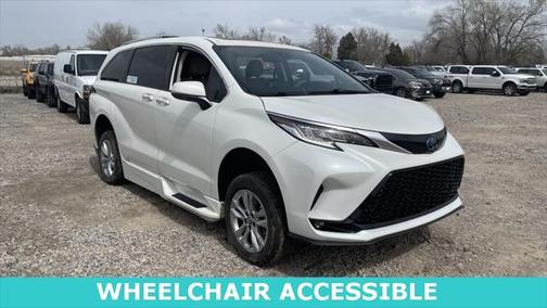 2021 Toyota Sienna Limited 7-Passenger