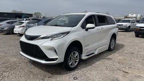 2021 Toyota Sienna Limited 7-Passenger