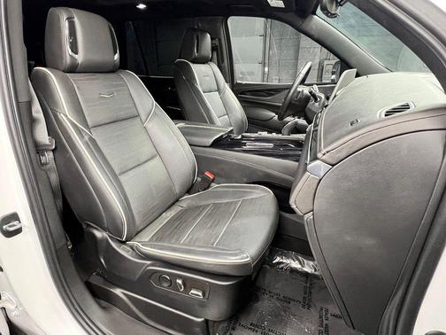 Crystal White Tricoat 2023 Cadillac Escalade Sport