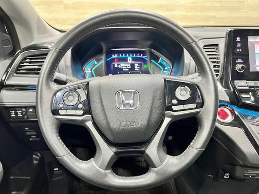 Platinum White Pearl 2022 Honda Odyssey Elite