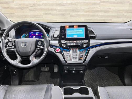 Platinum White Pearl 2022 Honda Odyssey Elite