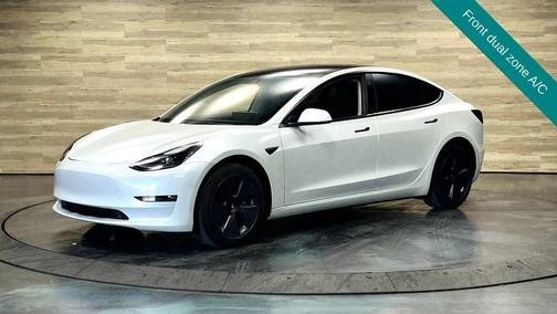 Pearl White Multi-Coat 2023 Tesla Model 3 Standard Range