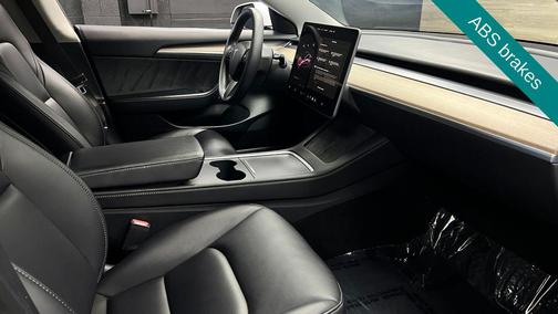 Pearl White Multi-Coat 2023 Tesla Model 3 Standard Range