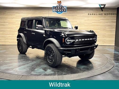 Shadow Black 2023 Ford Bronco Wildtrak