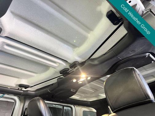 Bright White Clearcoat 2020 Jeep Wrangler Unlimited Sahara