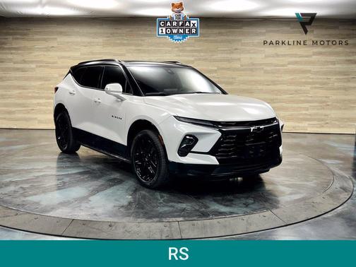 Iridescent Pearl Tricoat 2025 Chevrolet Blazer RS
