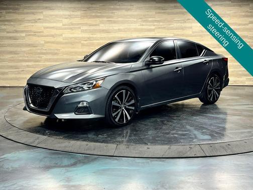 Gun Metallic 2021 Nissan Altima SR FWD