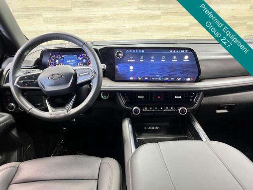 Sterling Gray Metallic 2025 Chevrolet Suburban 4WD Z71