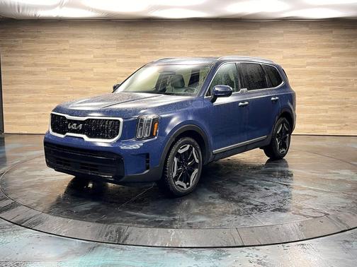 Midnight Lake Blue 2025 Kia Telluride S