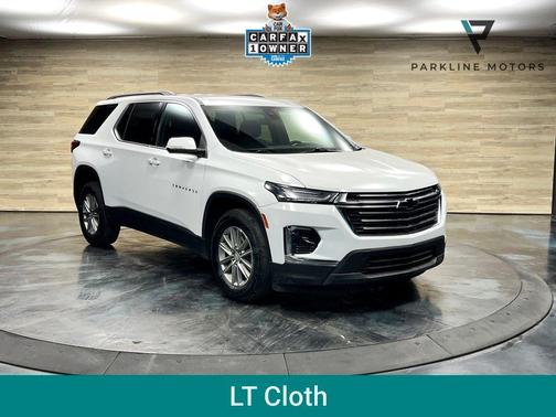 Summit White 2023 Chevrolet Traverse LT Cloth