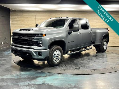 Sterling Gray Metallic 2026 Chevrolet Silverado 3500 LT
