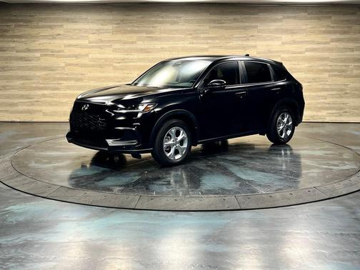 Crystal Black Pearl 2024 Honda HR-V LX