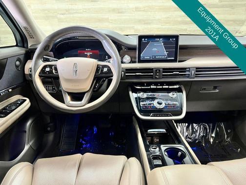 Pristine White Metallic Tri-Coat 2022 Lincoln Corsair Reserve