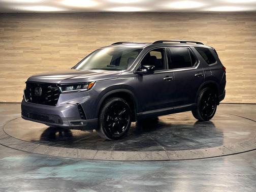 Gray 2025 Honda Pilot Black Edition