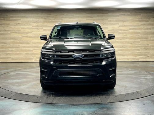 Forged Green Metallic 2022 Ford Expedition Max XLT