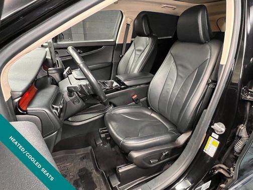 Infinite Black Metallic Clearcoat 2023 Lincoln Nautilus Reserve