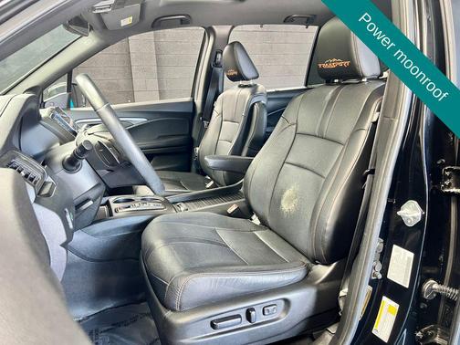 Crystal Black Pearl 2022 Honda Passport AWD TrailSport