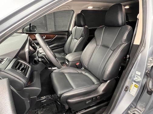 Ice Silver Metallic 2025 Subaru Ascent Touring 7-Passenger