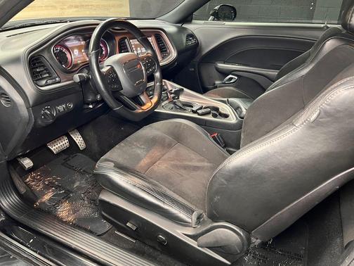 Sinamon Stick 2022 Dodge Challenger R/T Scat Pack Widebody