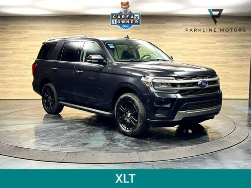 Gray Metallic 2024 Ford Expedition XLT