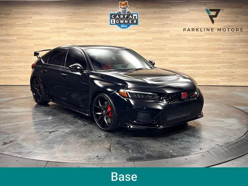 Crystal Black Pearl 2024 Honda Civic Type R