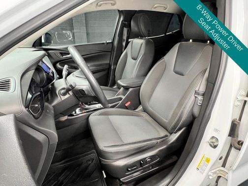Summit White 2022 Buick Encore GX Preferred