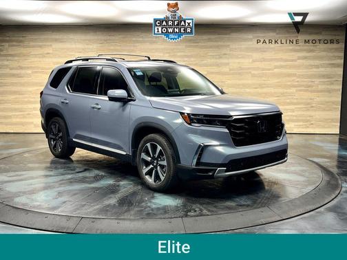 Obsidian Blue Pearl 2025 Honda Pilot Elite