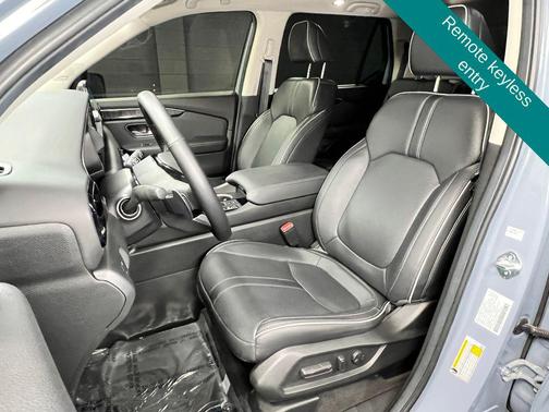 Obsidian Blue Pearl 2025 Honda Pilot Elite