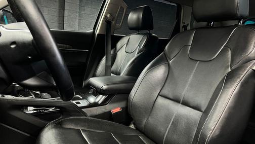 Ebony Black 2023 Kia Telluride EX