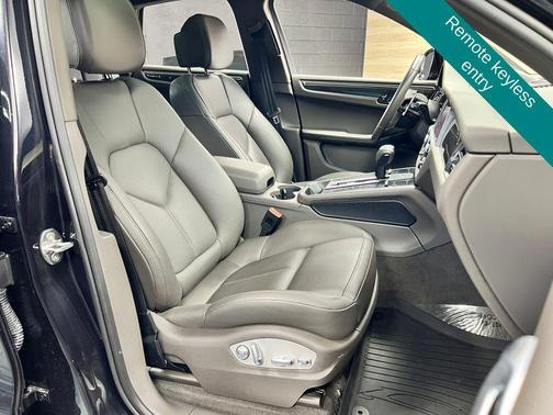 Black 2024 Porsche Macan Macan