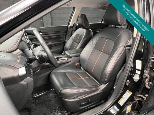 Super Black Clearcoat 2022 Nissan Altima SR FWD
