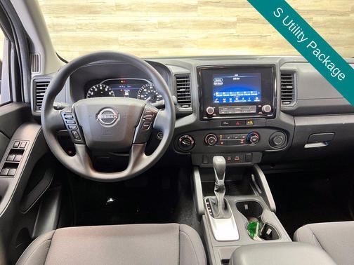 Super Black 2024 Nissan Frontier S